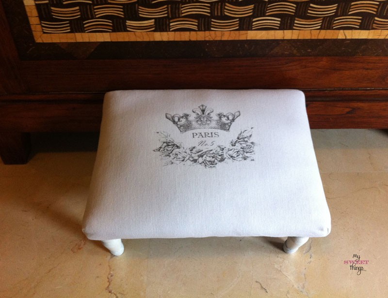 french foot stool