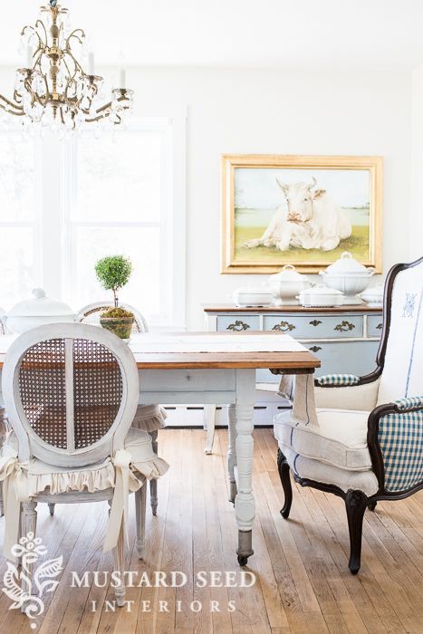 10 Tips for Decorating a Combined Living and Dining Room