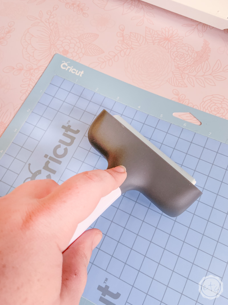 How to Use Cricut Stencil Vinyl for a Fun Tray Upcycle - Happily Ever  After, Etc.