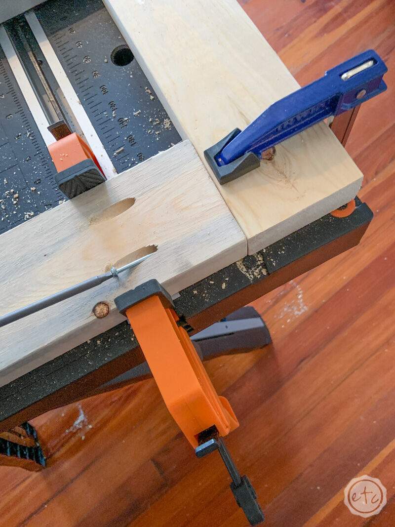 How to use pocket hole screws to join two boards together. 