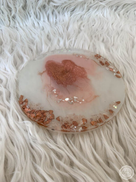 How to Topcoat Resin - Happily Ever After, Etc.