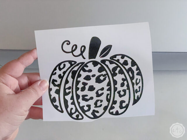 How to Use Vinyl to Make Plates for any Holiday (Halloween Themed ...