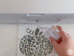 How to Use Vinyl to Make Plates for any Holiday (Halloween Themed ...