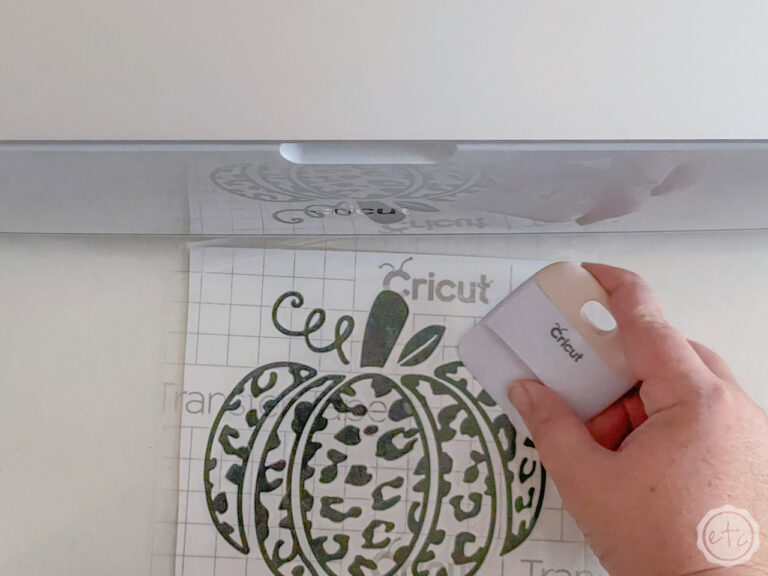 How to Use Vinyl to Make Plates for any Holiday (Halloween Themed ...